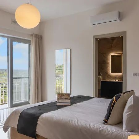 Magnifica Gozitan Pool And Jacuzzi - Happy * Xagħra