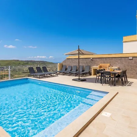 Magnifica Gozitan Pool And Jacuzzi - Happy * Xaghra
