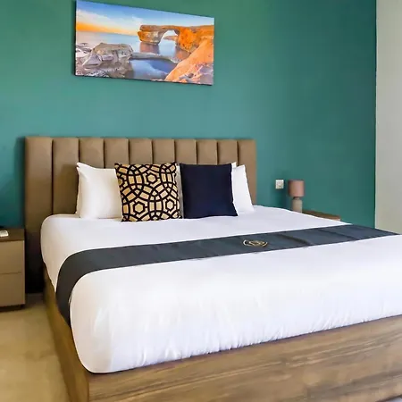 Magnifica Gozitan Pool And Jacuzzi - Happy Apartment *