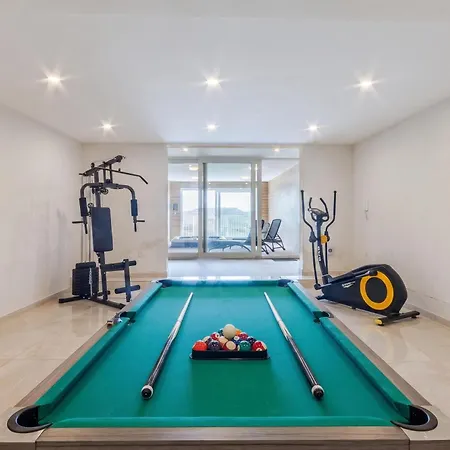 Apartment Magnifica Gozitan Pool And Jacuzzi - Happy *