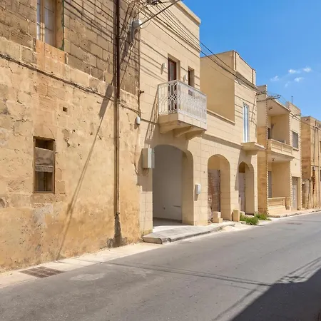 Magnifica Gozitan Pool And Jacuzzi - Happy Appartement Xagħra