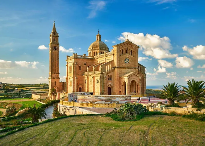 Magnifica Gozitan Pool And Jacuzzi - Happy Appartamento *